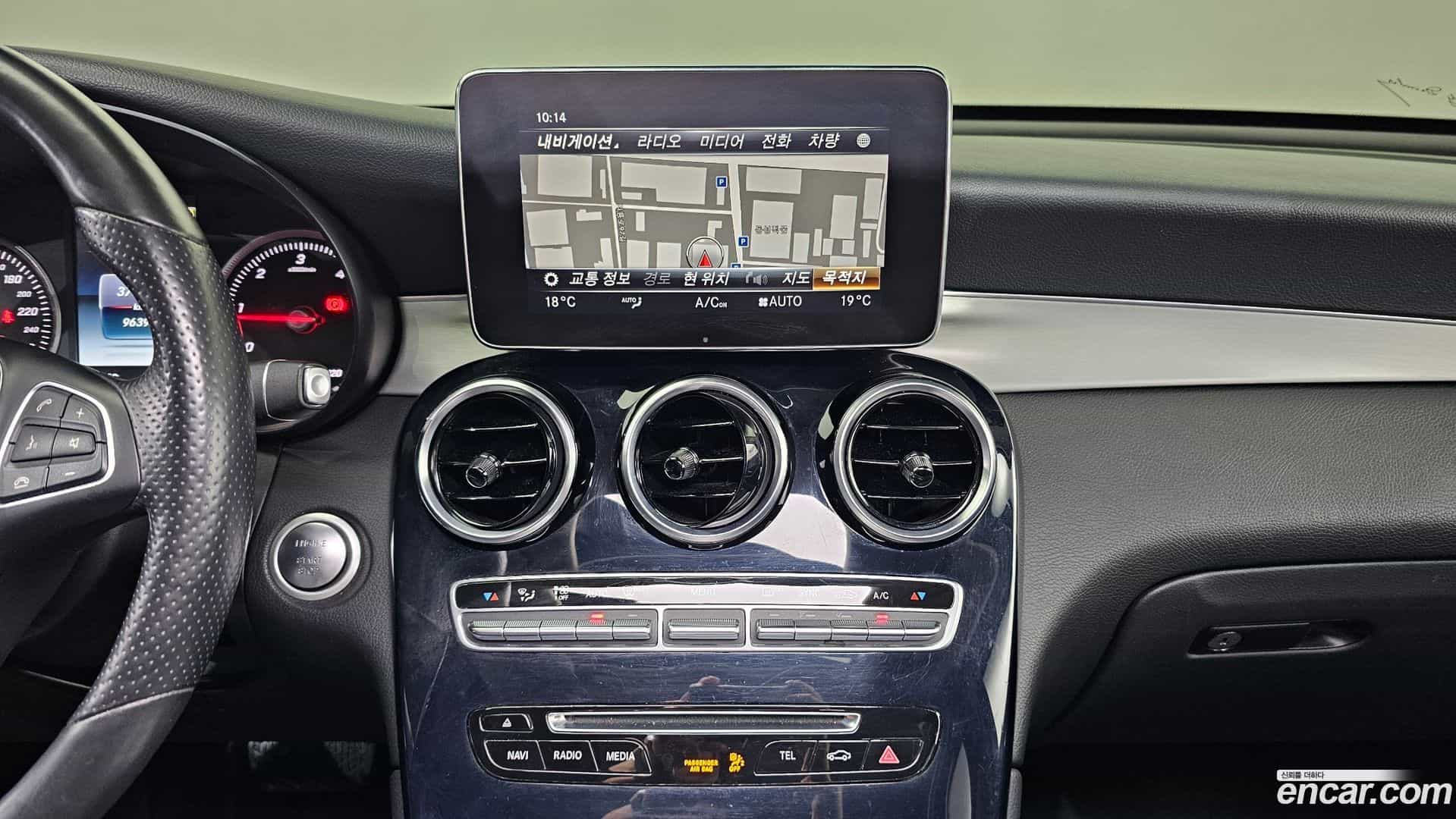 GLC-Class Mercedes-Benz 2018.3-OPTION-016