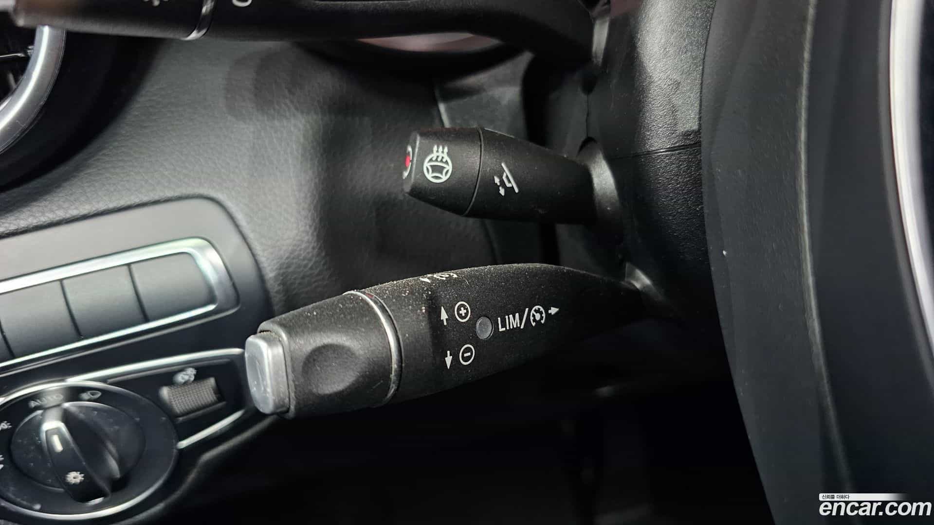 GLC-Class Mercedes-Benz 2018.3-OPTION-019