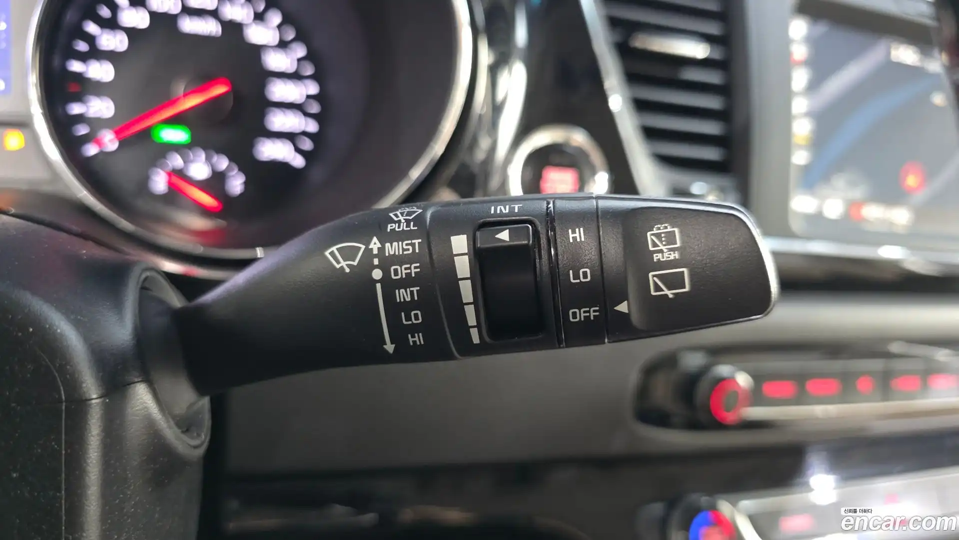 Canival Kia 2018.2-OPTION-050