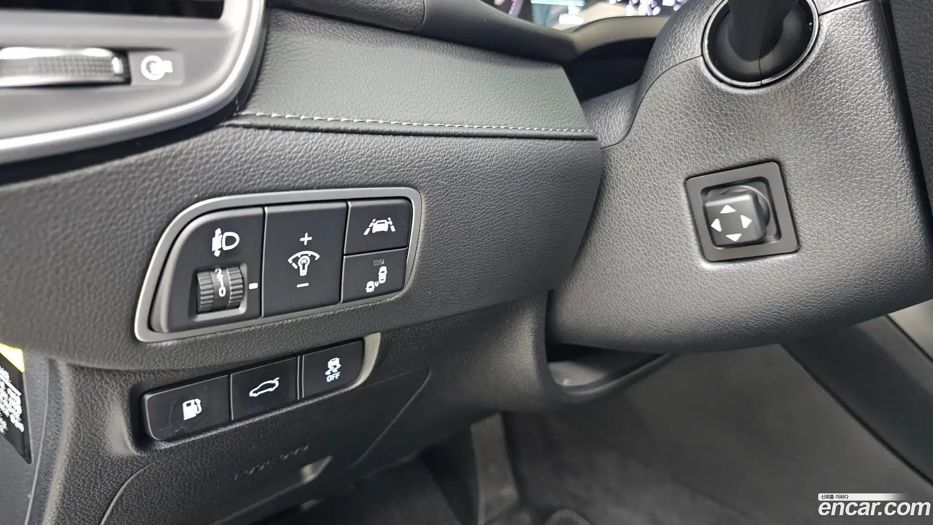Grandeur Hyundai 2018.8-OPTION-020