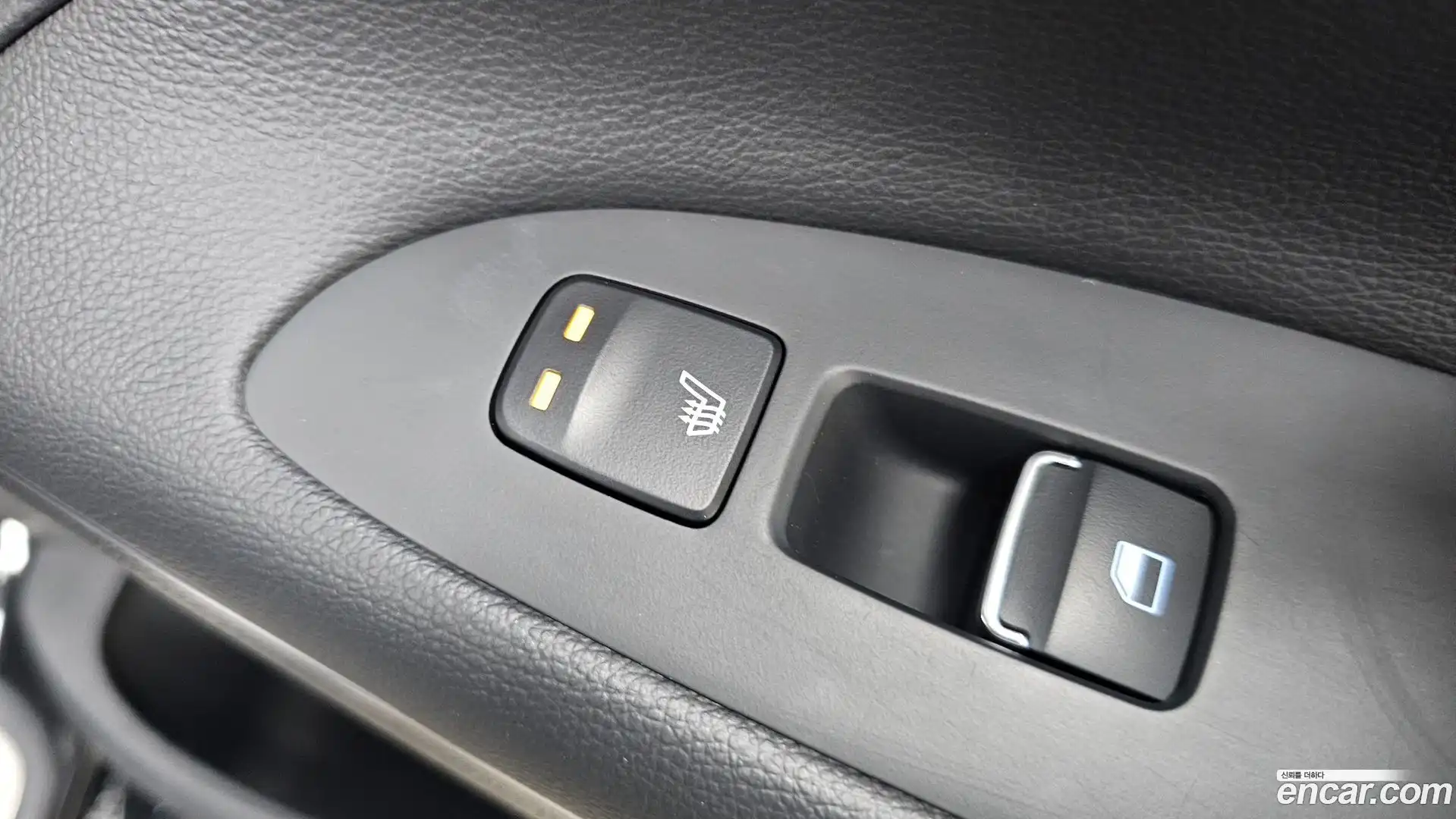 Grandeur Hyundai 2018.8-OPTION-023