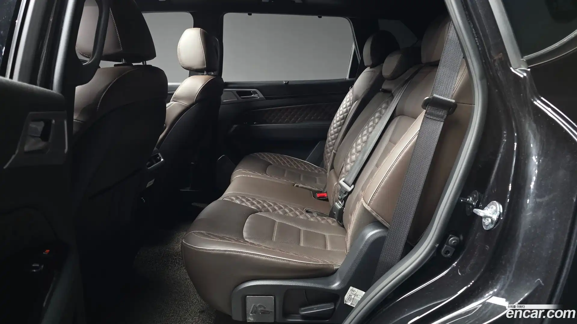 Rexton KG Mobility 2021.2-INNER-036
