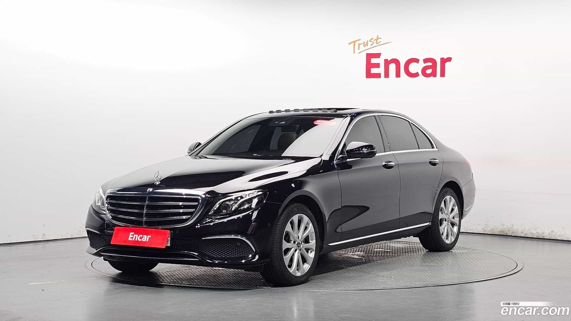 E-Class Mercedes-Benz 2020.2-THUMBNAIL-011