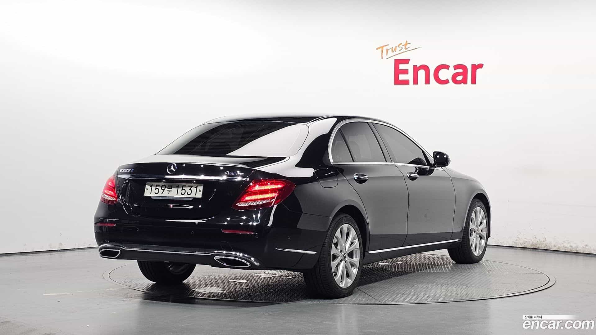 E-Class Mercedes-Benz 2020.2-OUTER-002