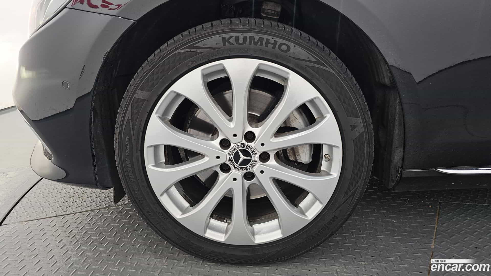 E-Class Mercedes-Benz 2020.2-OUTER-005