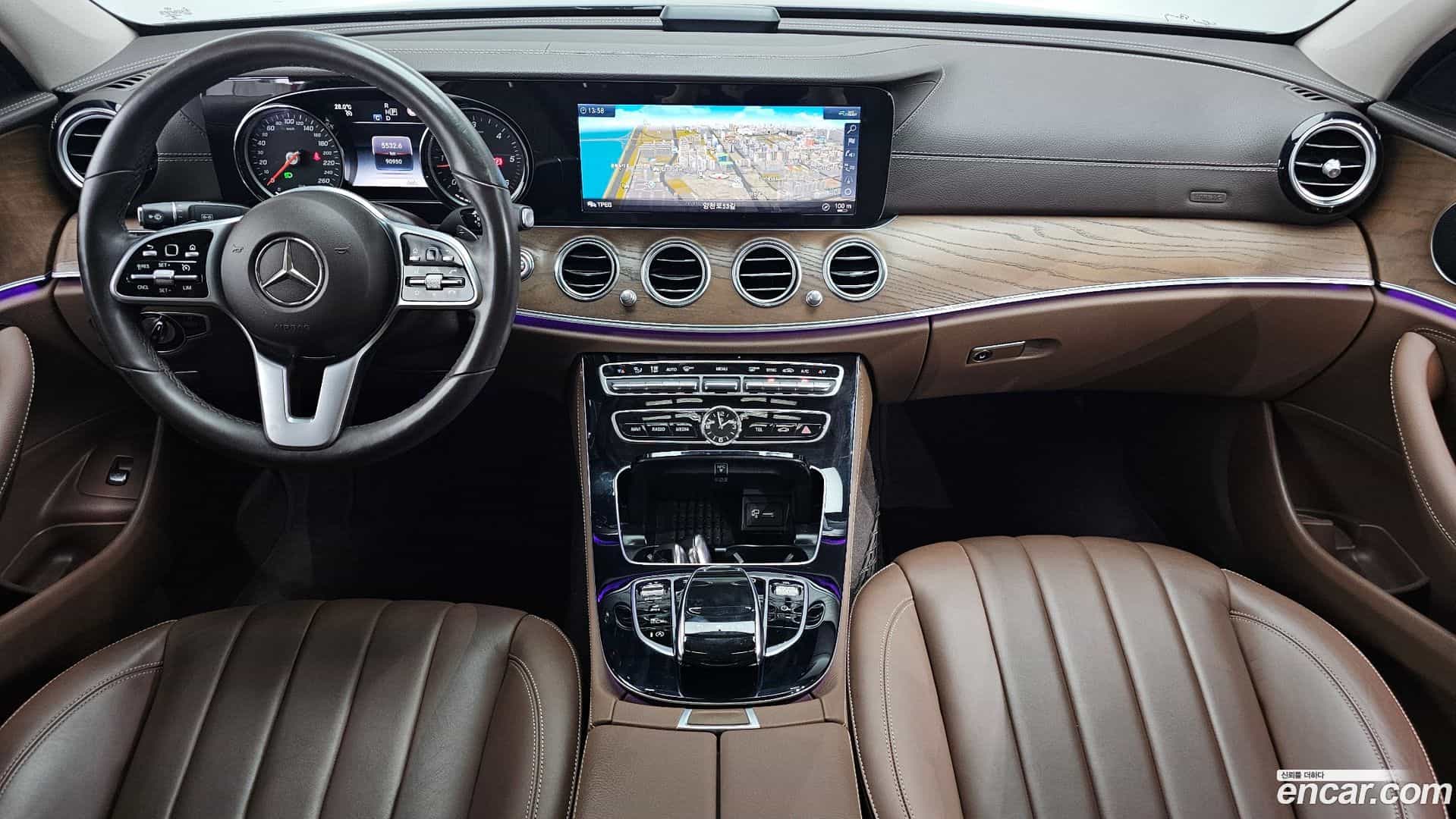 E-Class Mercedes-Benz 2020.2-INNER-007