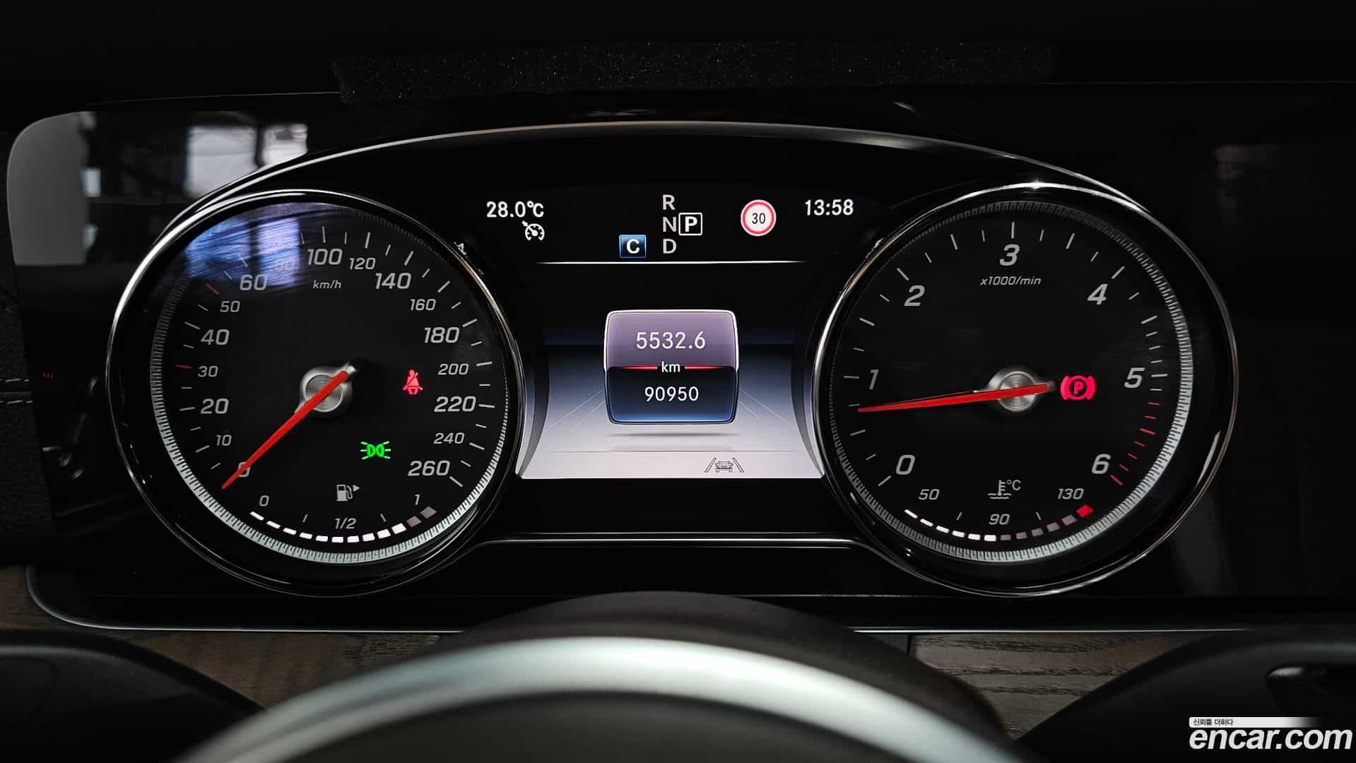 E-Class Mercedes-Benz 2020.2-INNER-008