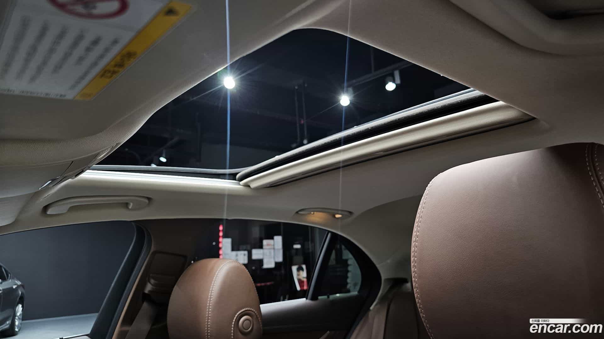 E-Class Mercedes-Benz 2020.2-OPTION-023
