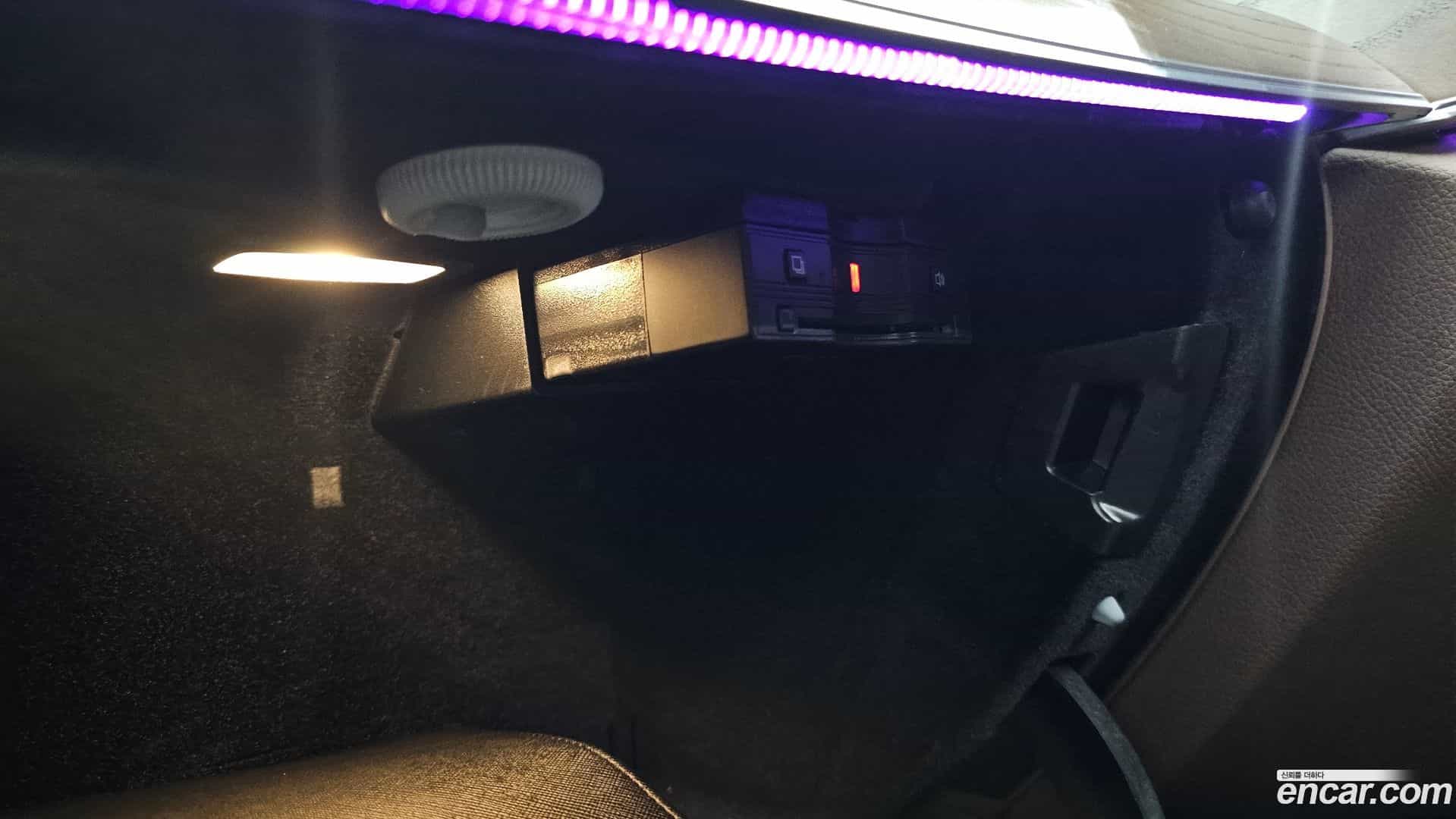 E-Class Mercedes-Benz 2020.2-OPTION-047