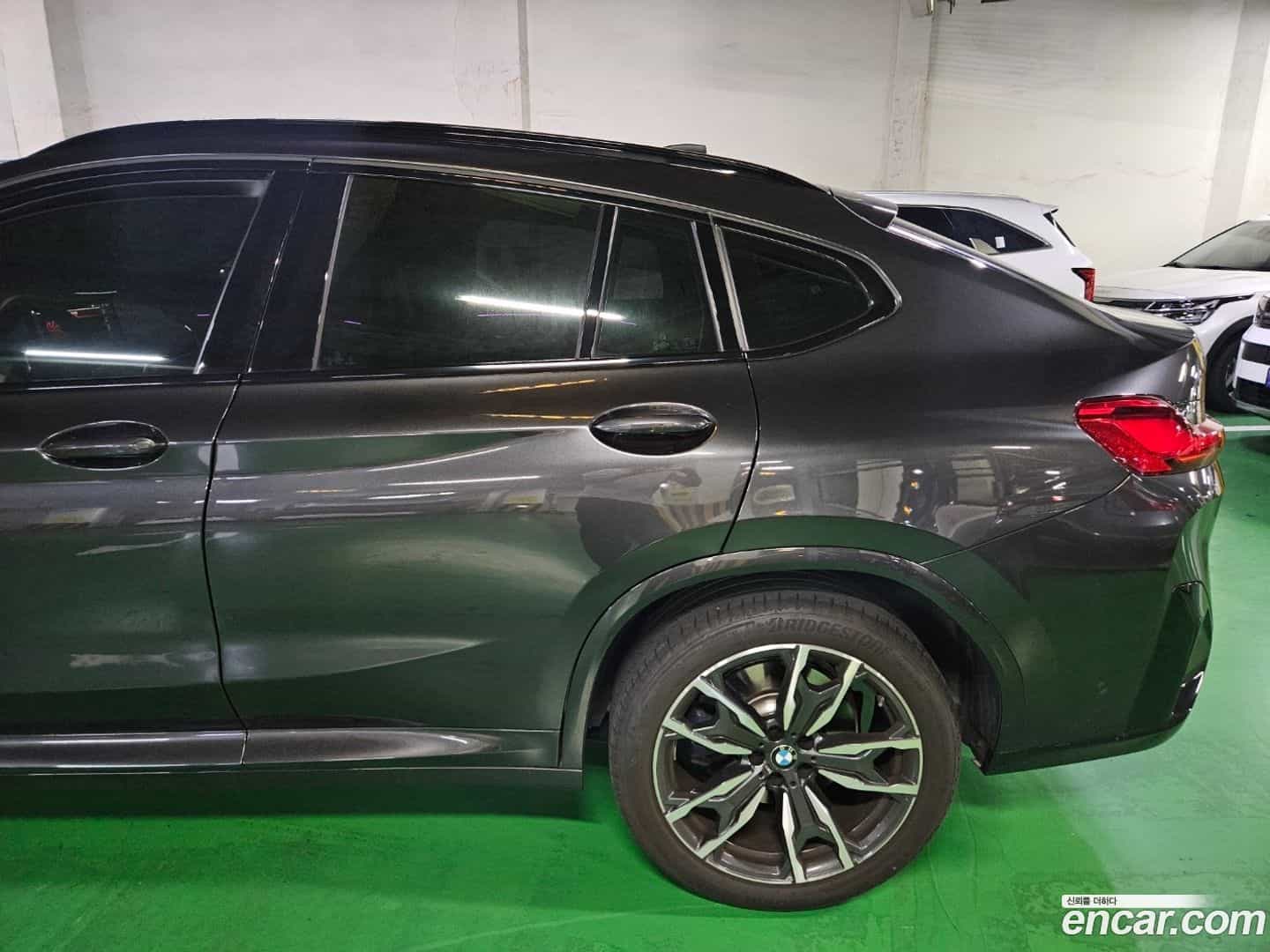 X4 BMW 2025.10-OUTER-003