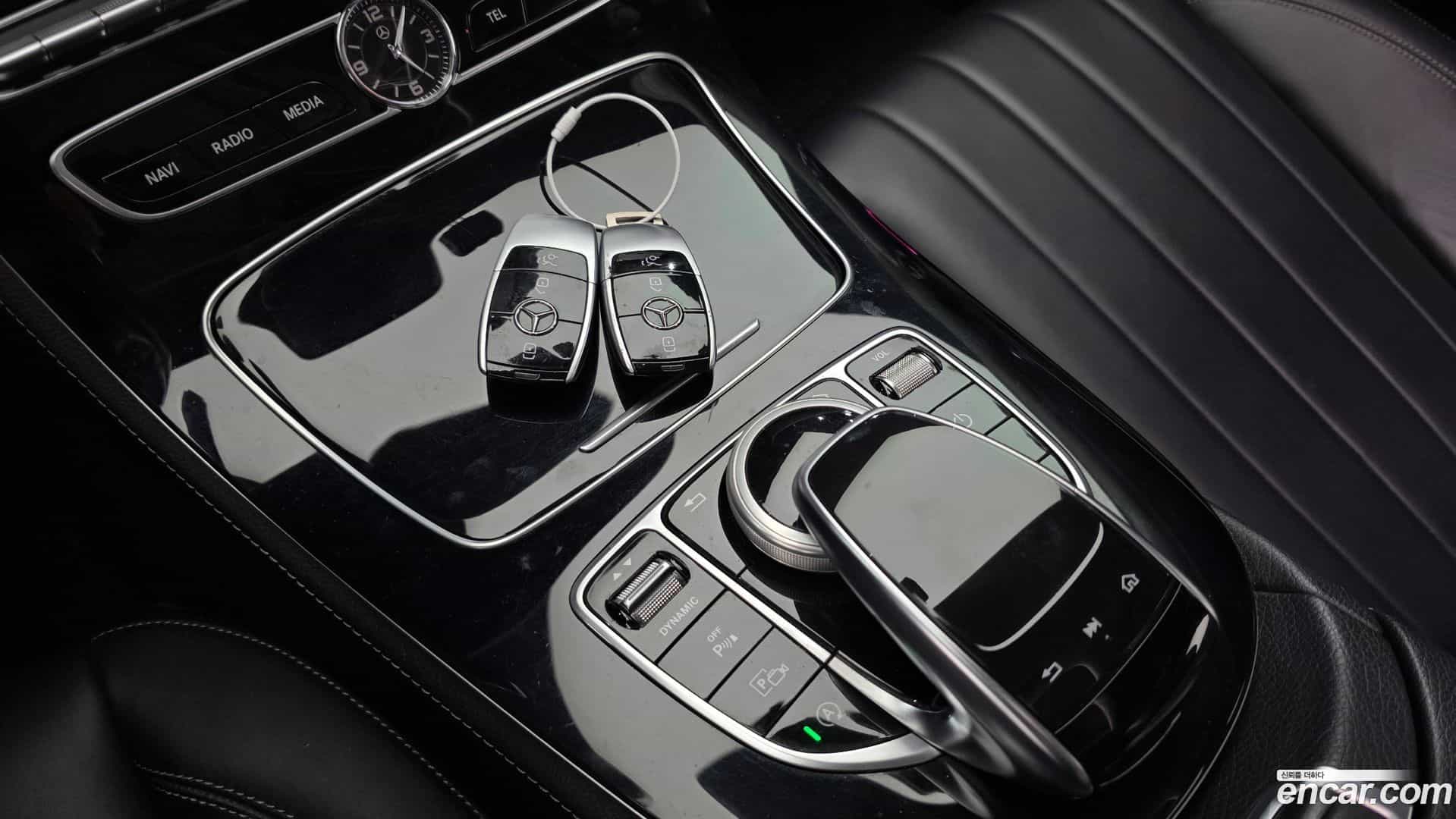 E-Class Mercedes-Benz 2019.5-OPTION-023