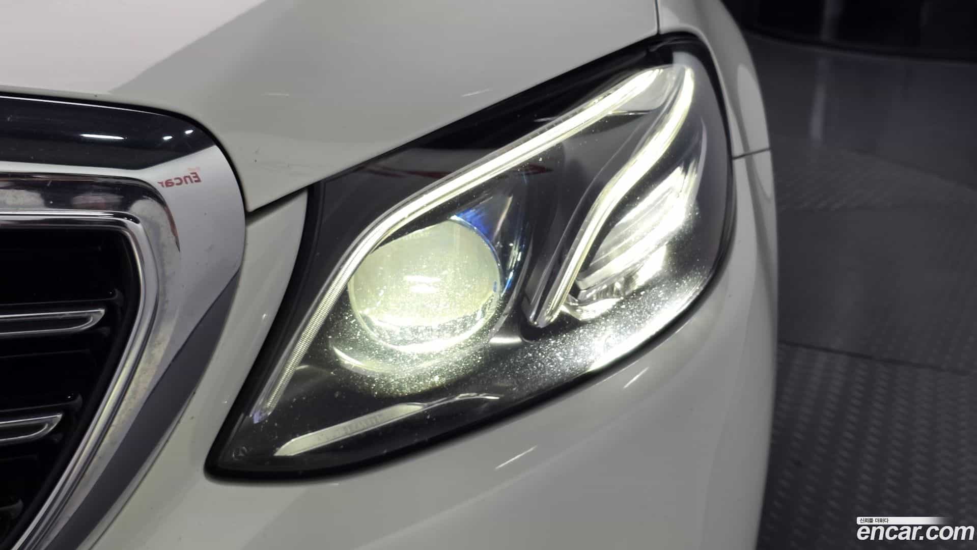 E-Class Mercedes-Benz 2019.5-OUTER-032