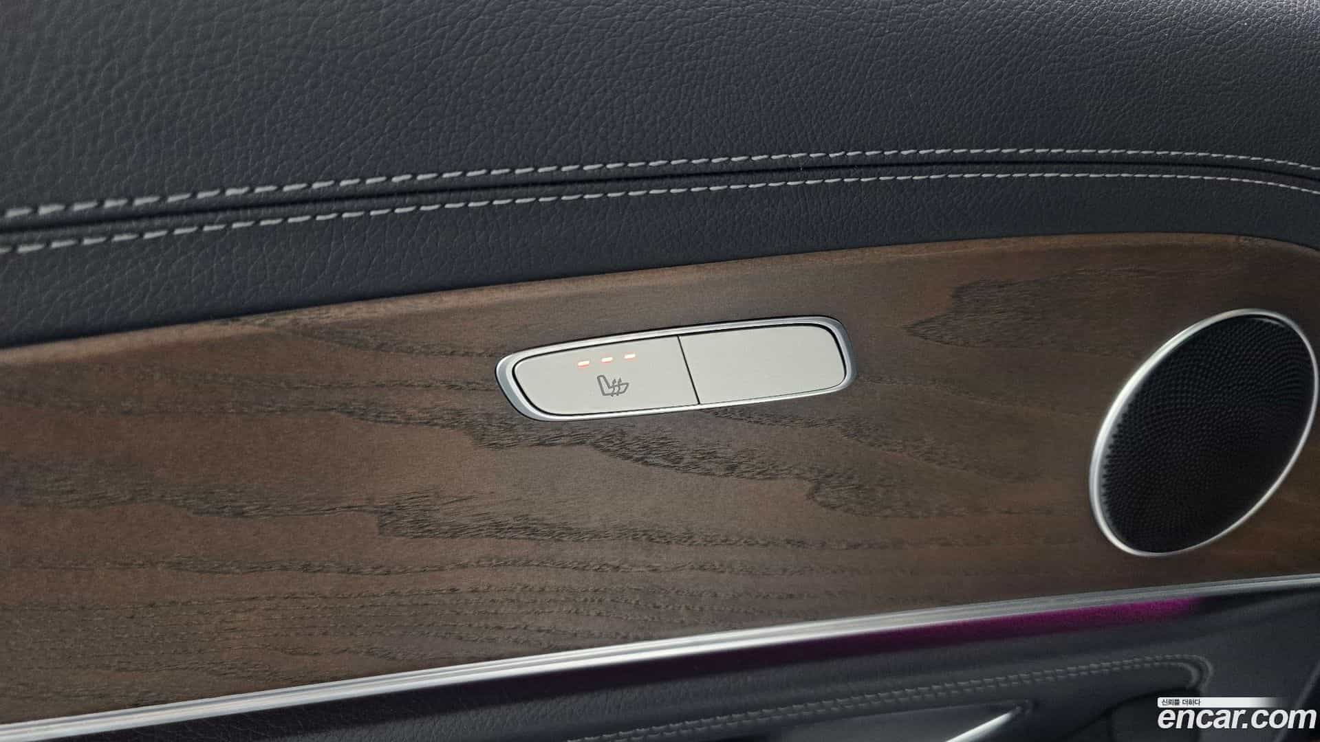 E-Class Mercedes-Benz 2019.5-OPTION-041