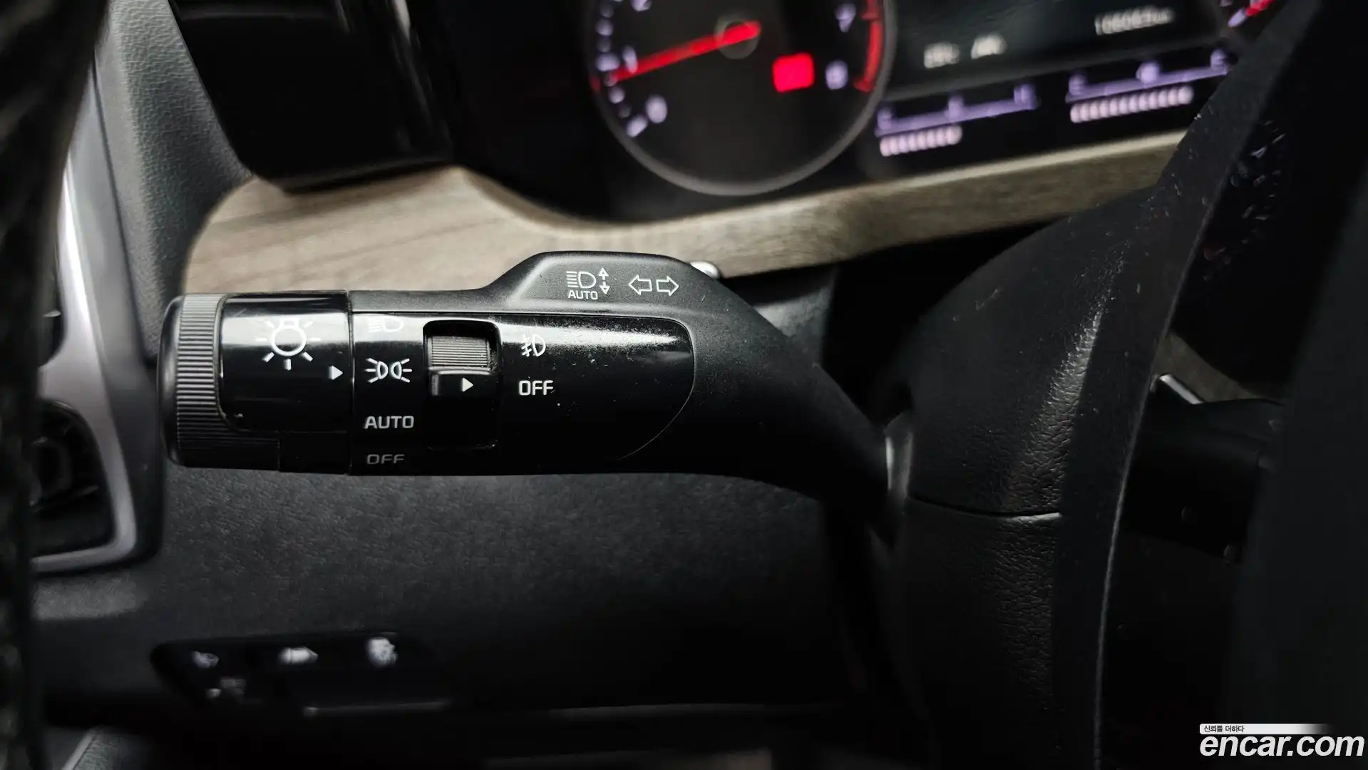 Sorento Kia 2022.7-OPTION-043