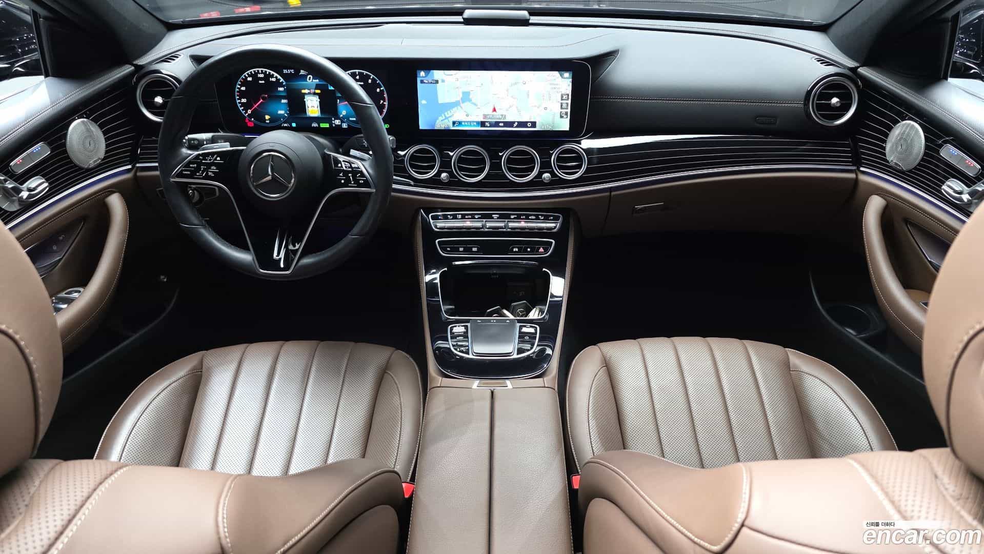 E-Class Mercedes-Benz 2022.2-INNER-007