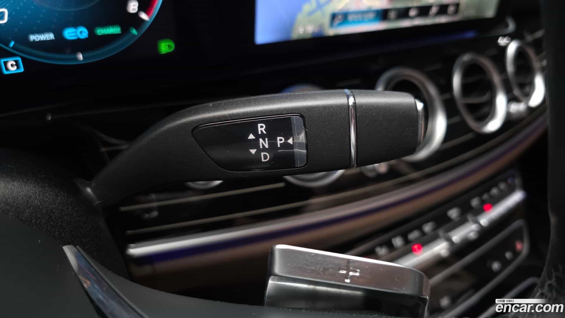 E-Class Mercedes-Benz 2022.2-INNER-009