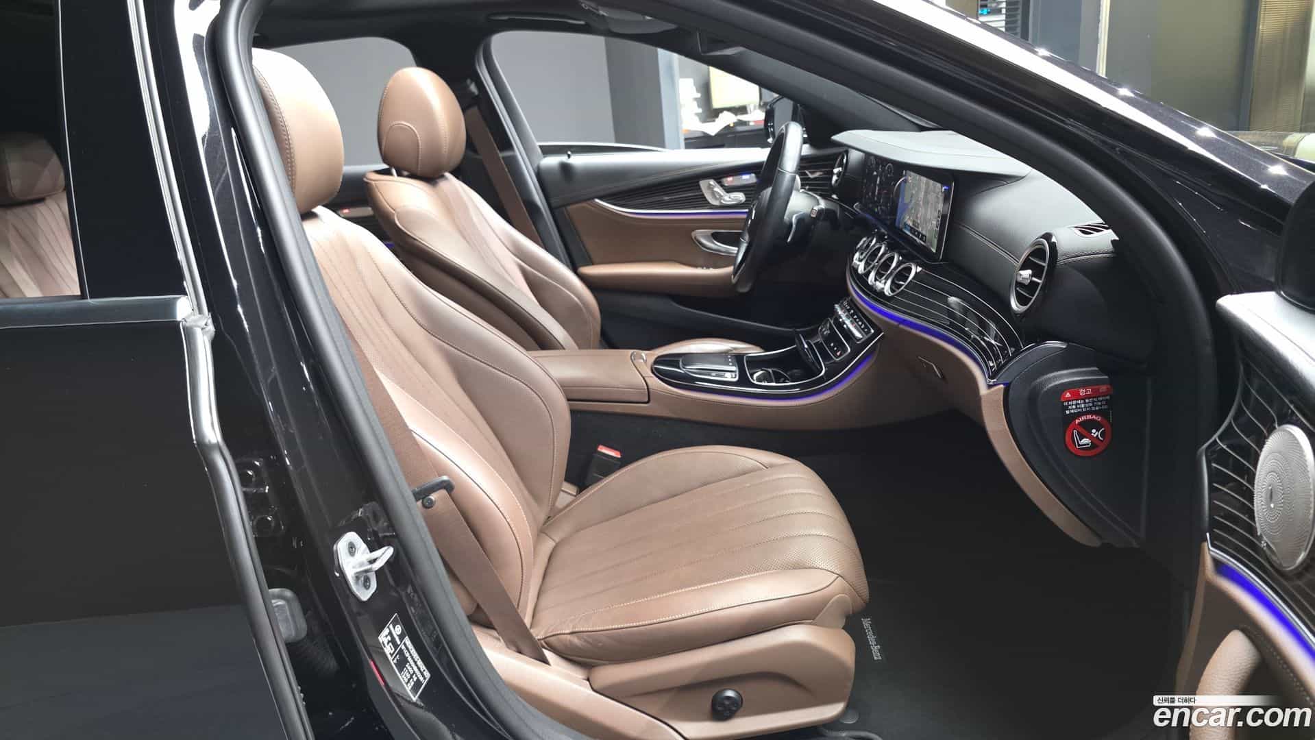 E-Class Mercedes-Benz 2022.2-OPTION-015