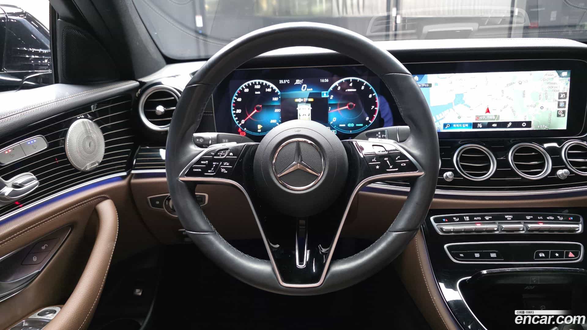 E-Class Mercedes-Benz 2022.2-OPTION-017