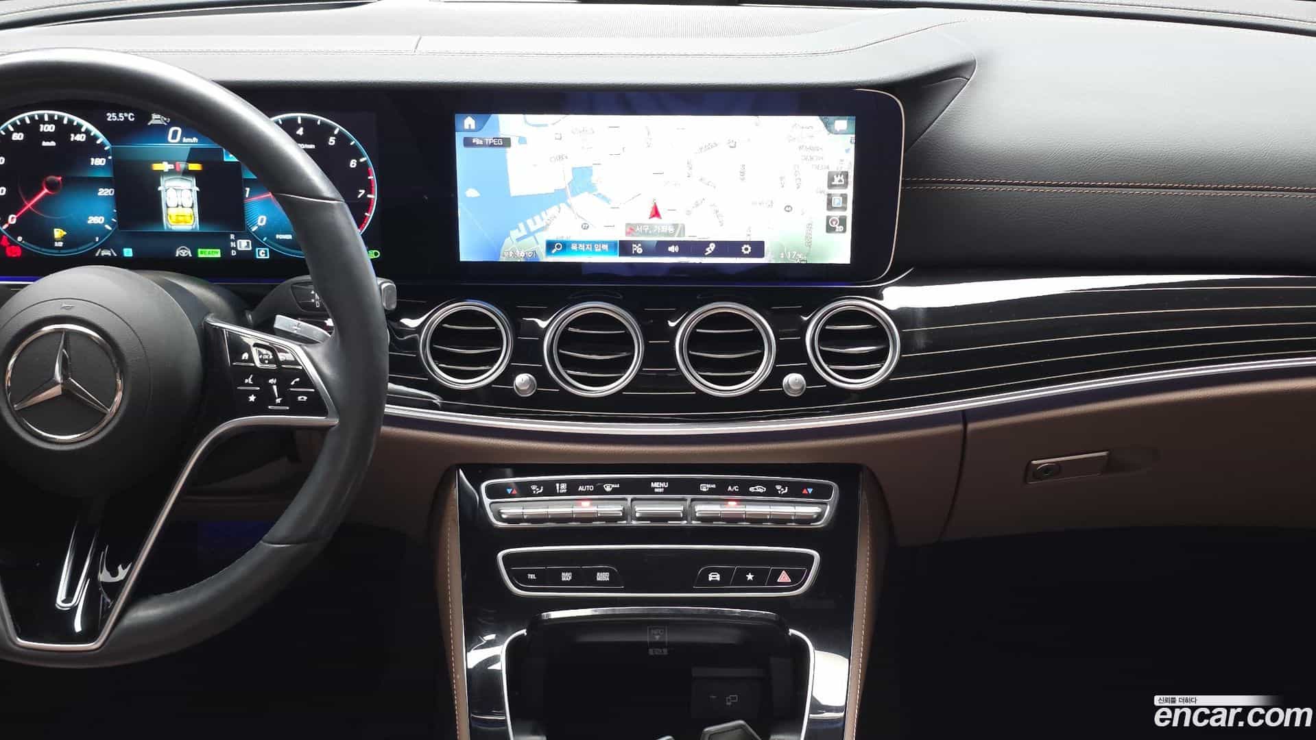 E-Class Mercedes-Benz 2022.2-OPTION-018