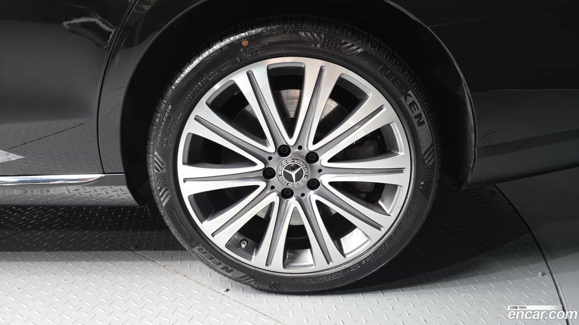E-Class Mercedes-Benz 2022.2-OUTER-031