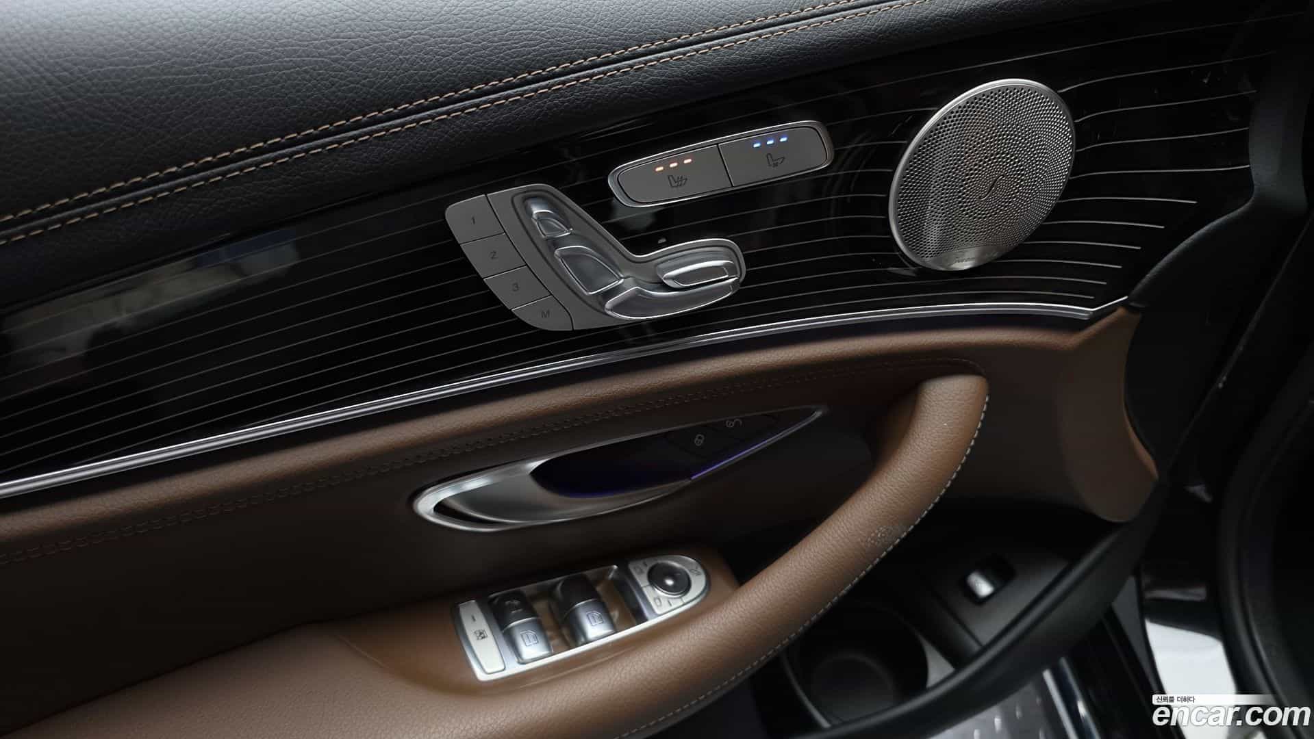 E-Class Mercedes-Benz 2022.2-OPTION-040