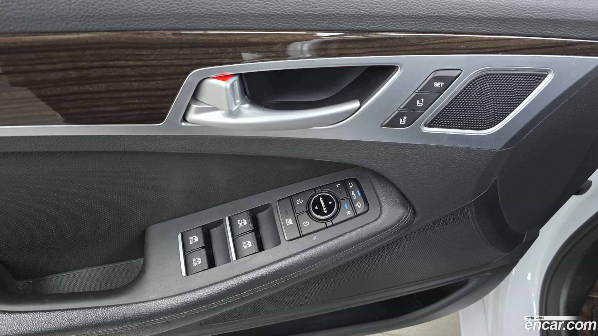 G80 Genesis 2016.9-OPTION-021