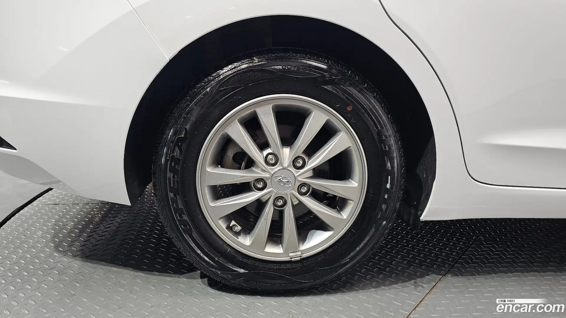 AVANTE Hyundai 2019.11-OUTER-005