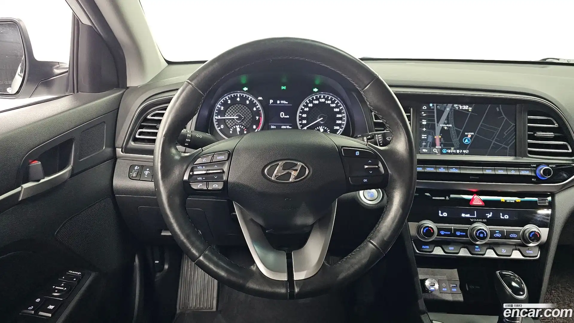 AVANTE Hyundai 2019.11-OPTION-017