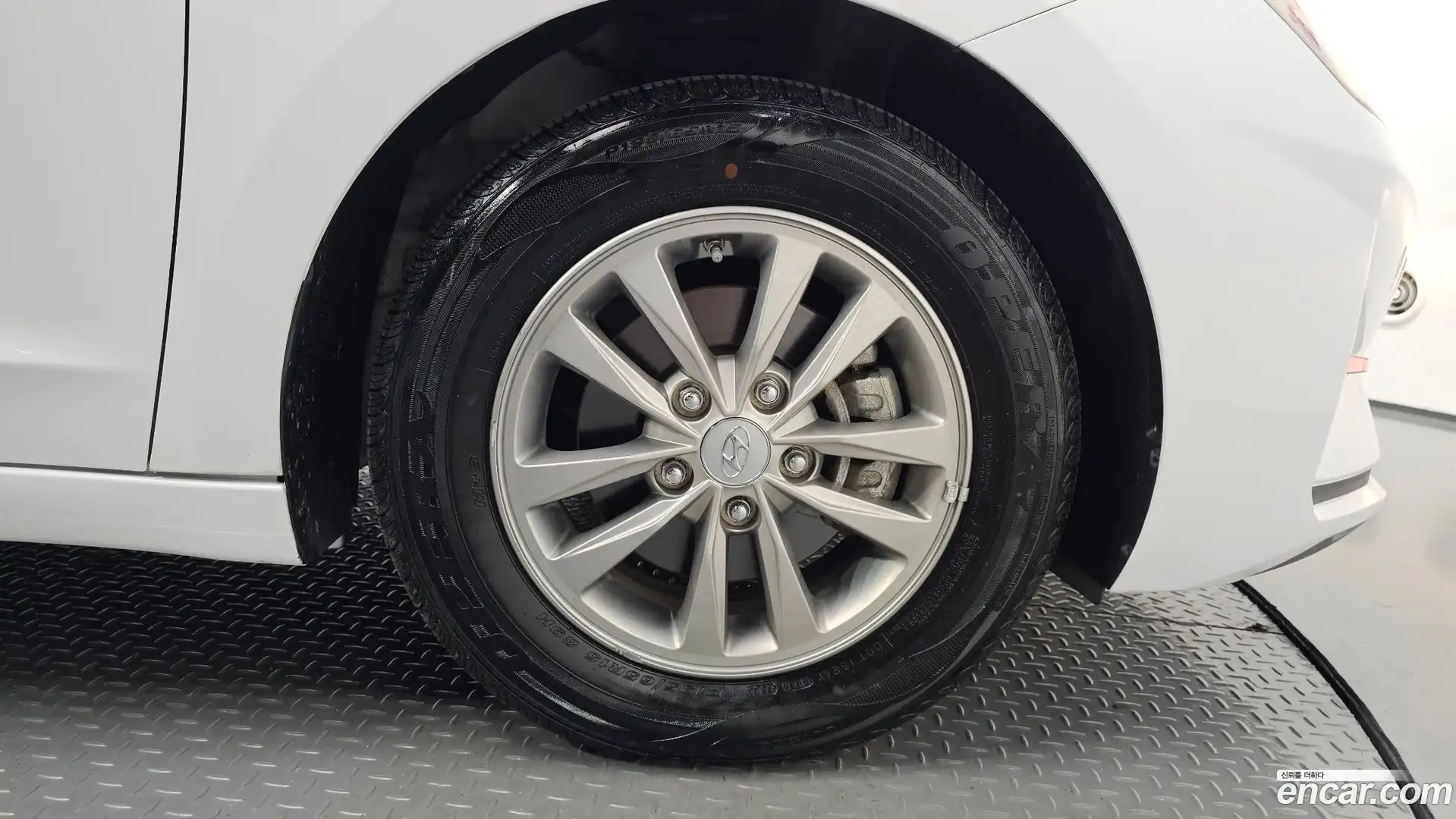 AVANTE Hyundai 2019.11-OUTER-031