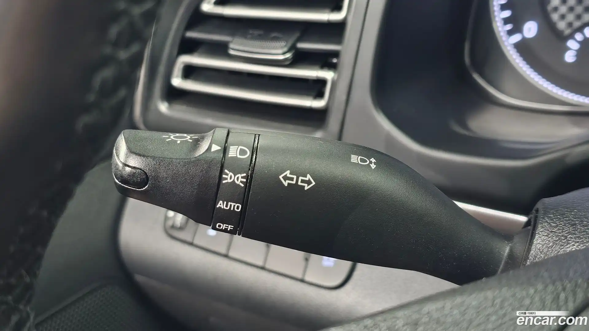 AVANTE Hyundai 2019.11-OPTION-040