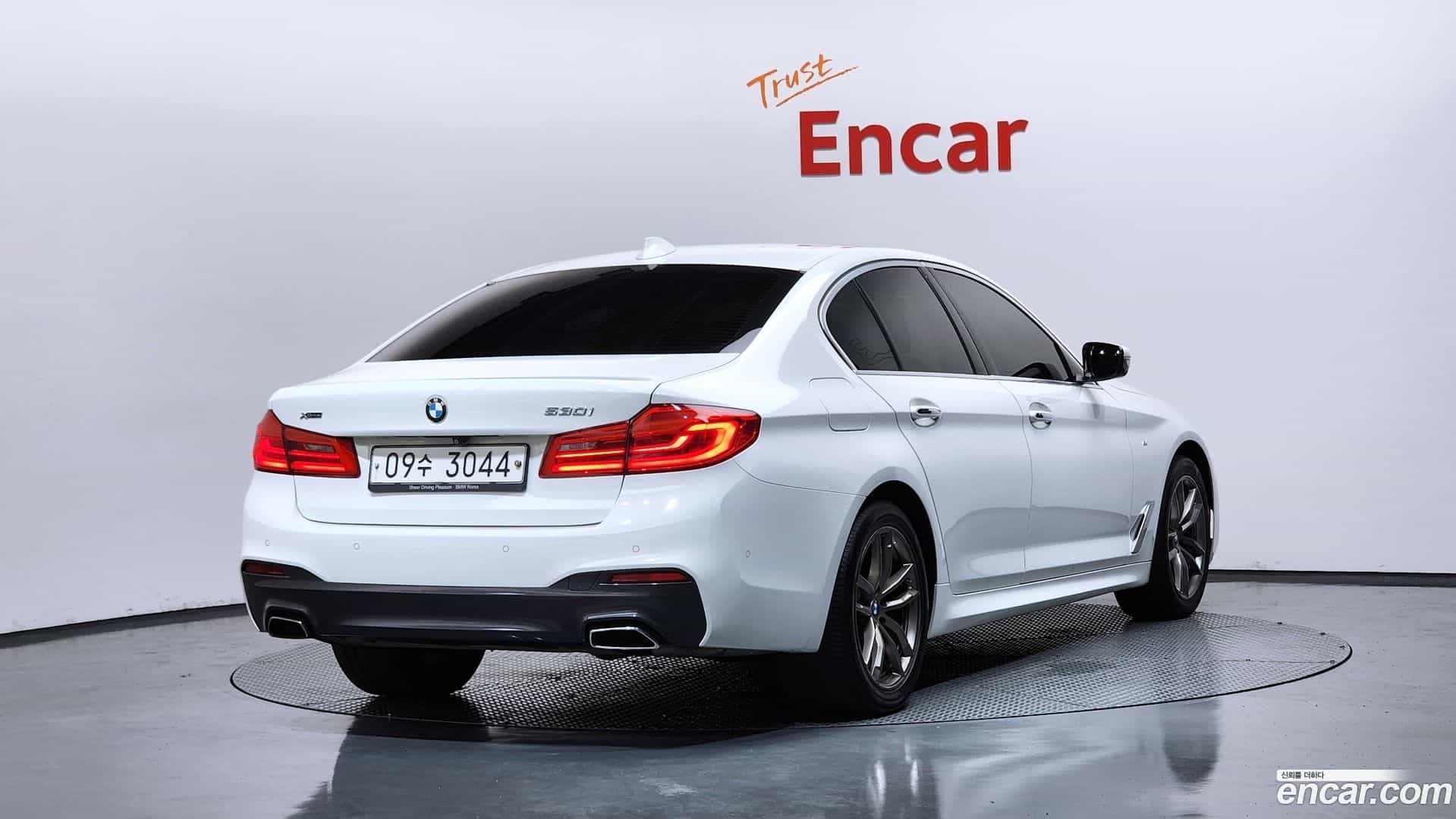 5-Series BMW 2018.2-OUTER-002