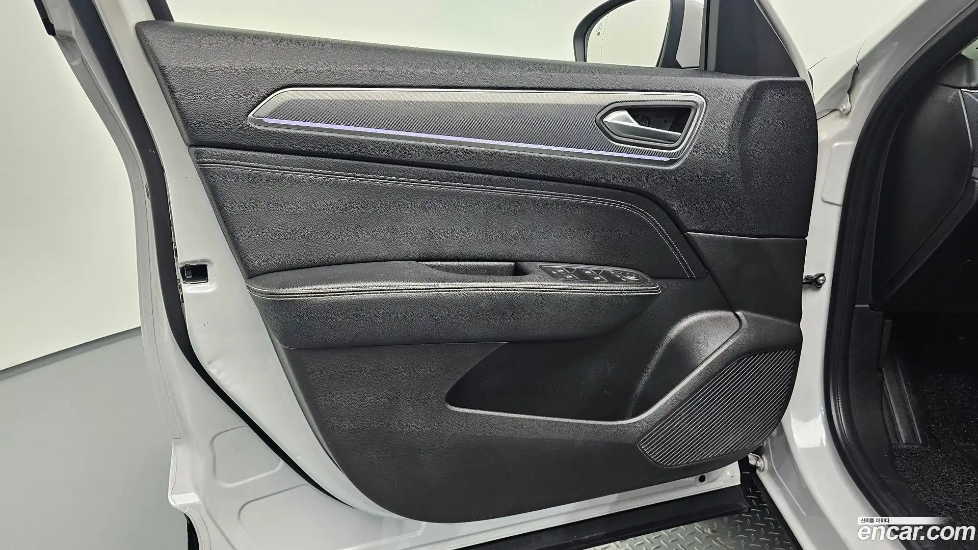 XM3 Renault Korea 2020.3-INNER-034