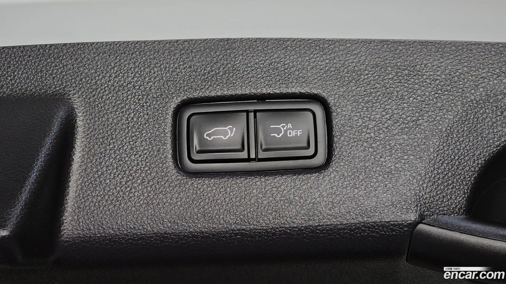 Canival Kia 2023.6-OPTION-042