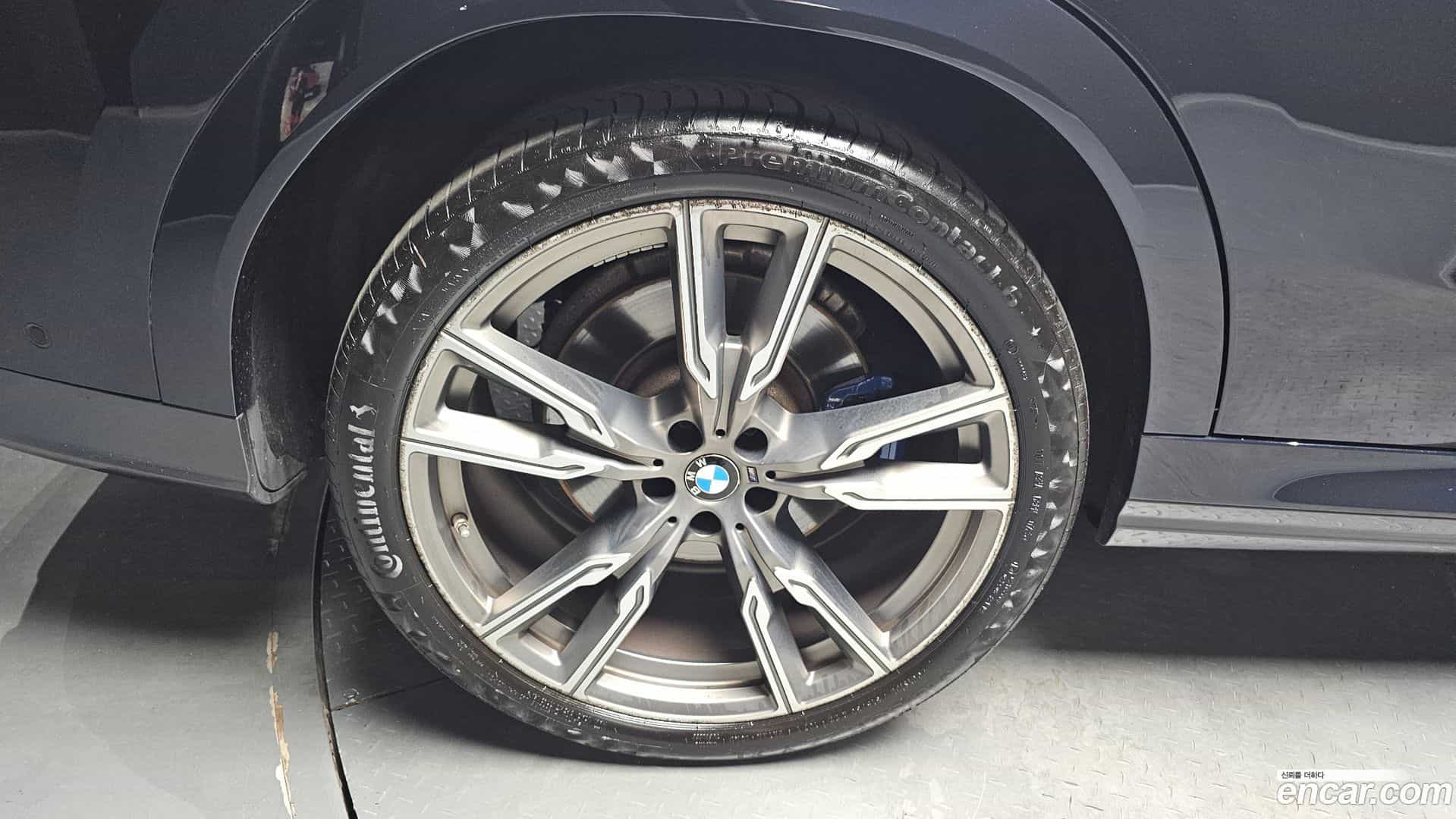 X6 BMW 2020.10-OUTER-005