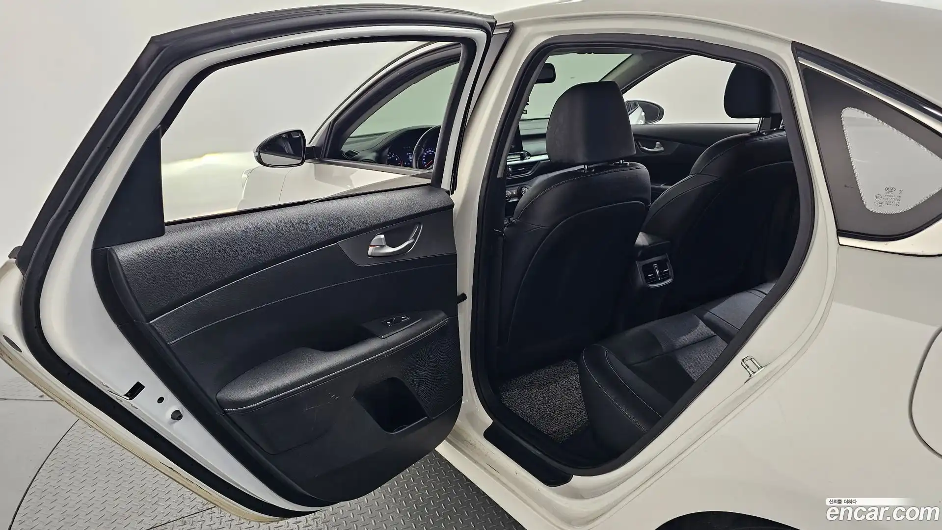 K3 Kia 2018.6-OPTION-040