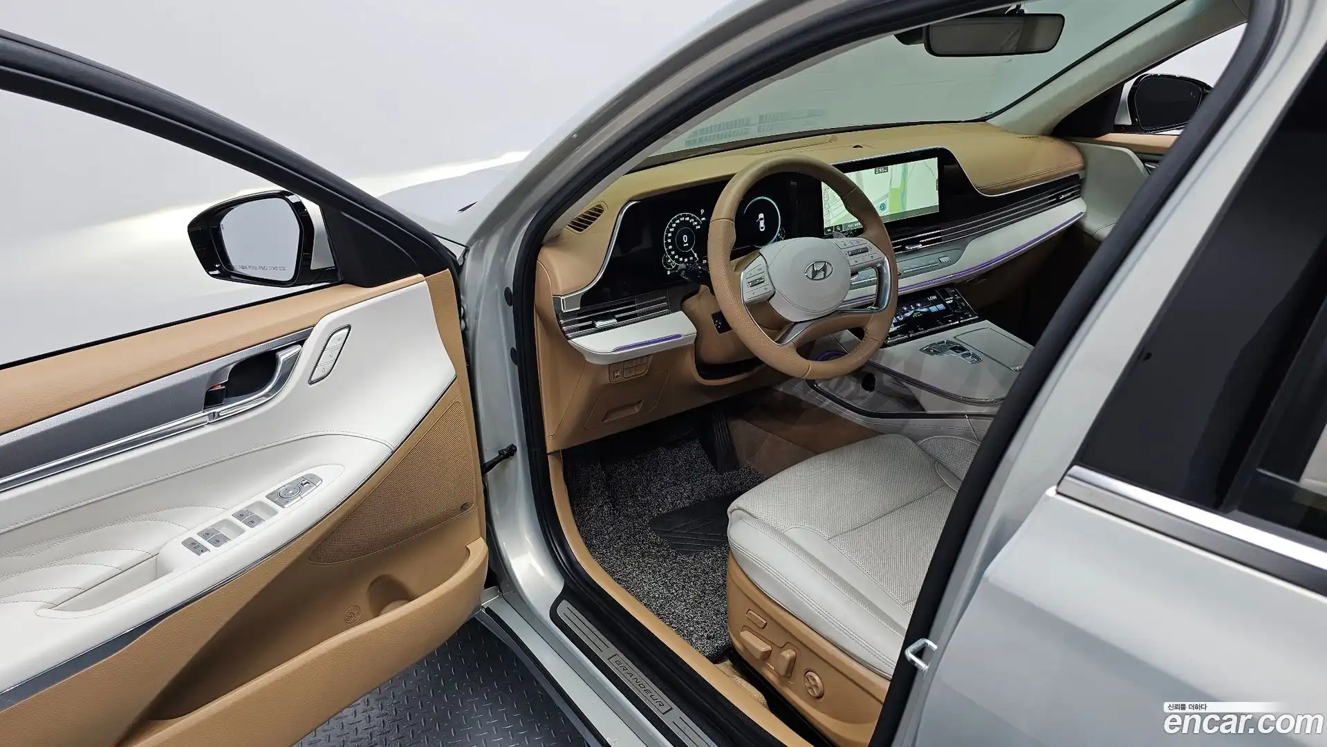 Grandeur Hyundai 2021.1-INNER-010
