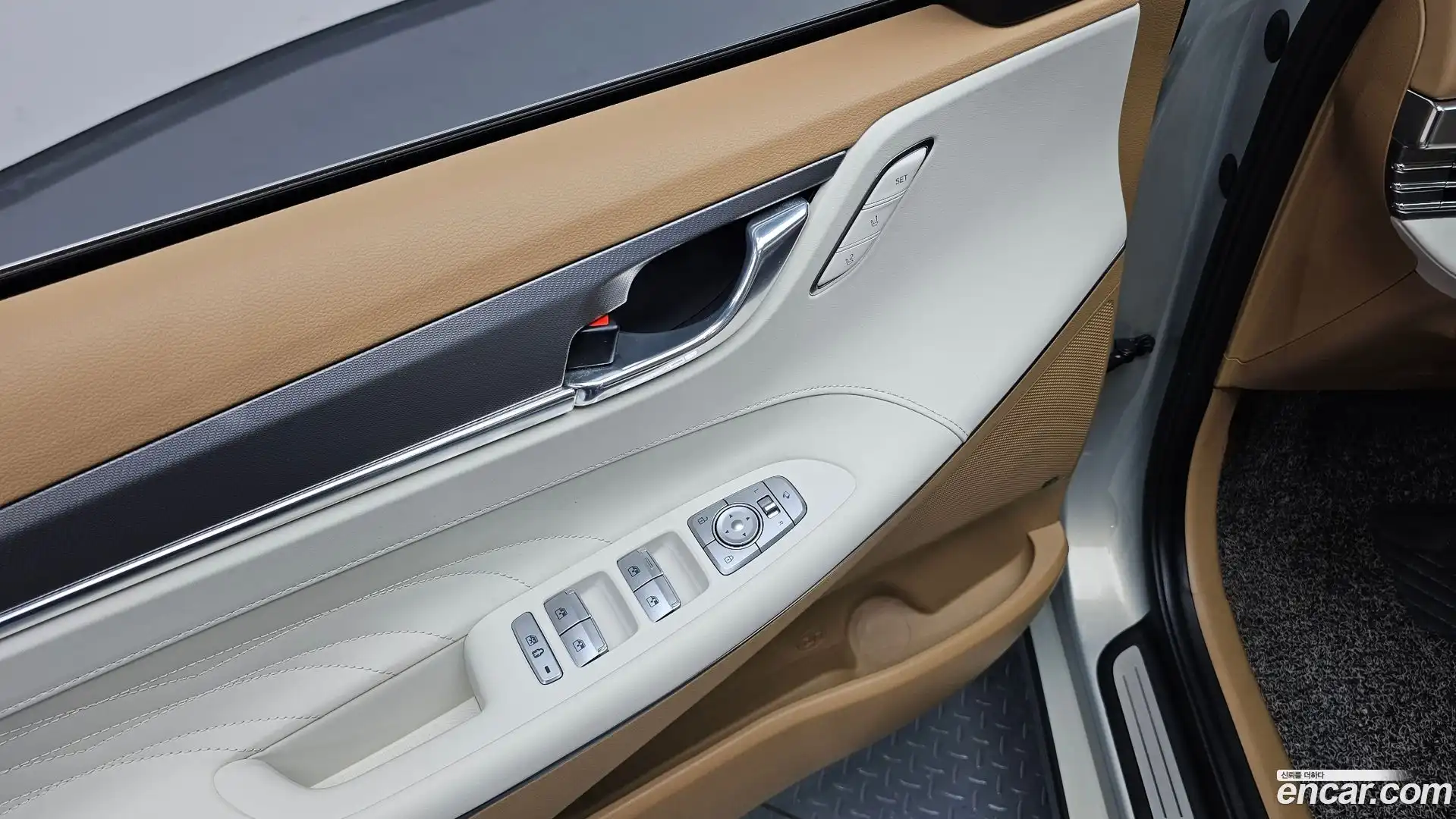 Grandeur Hyundai 2021.1-OPTION-017