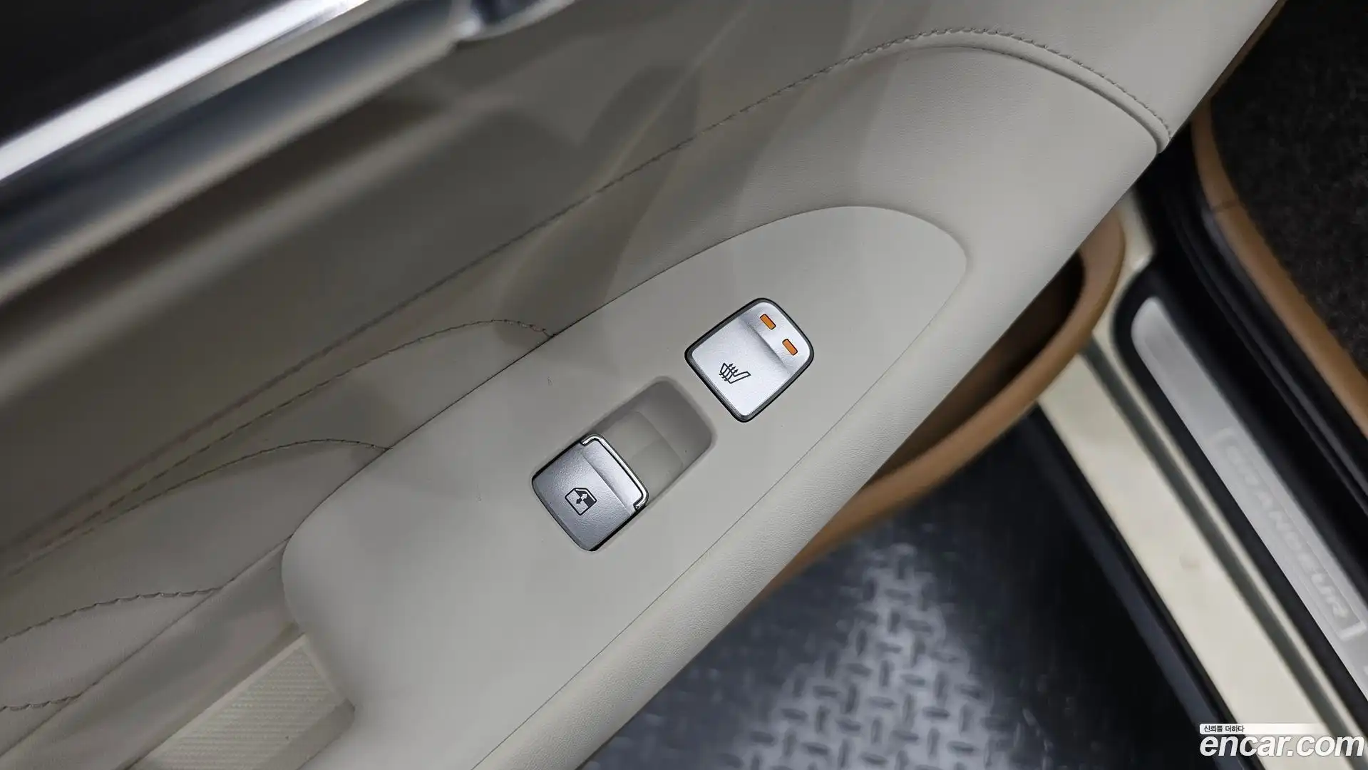 Grandeur Hyundai 2021.1-OPTION-023