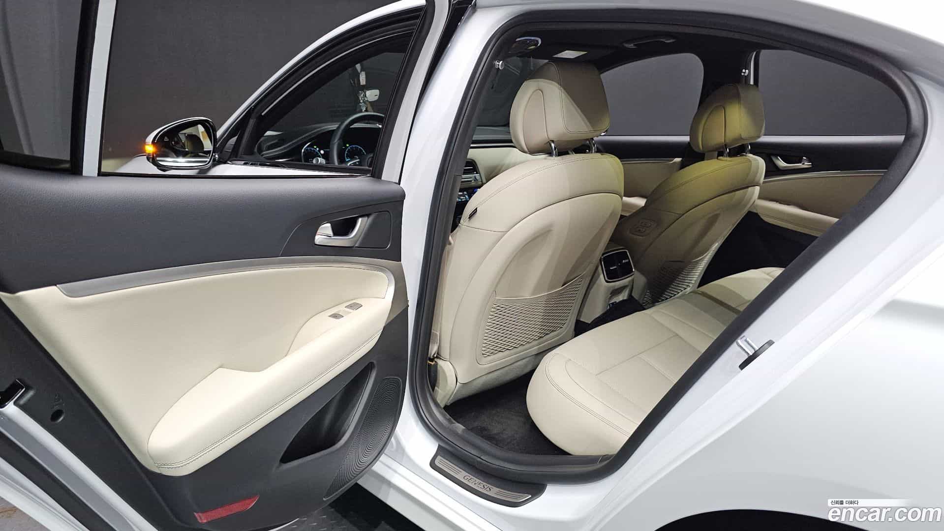 G70 Genesis 2024.3-INNER-036