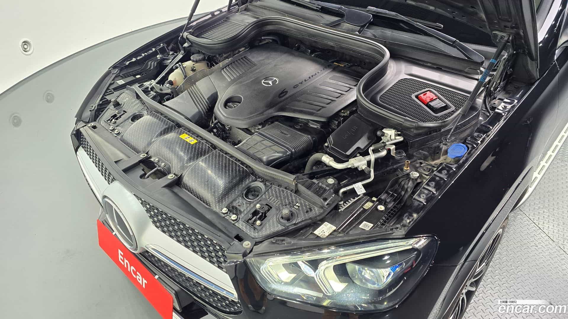 GLE-Class Mercedes-Benz 2023.2-OUTER-006