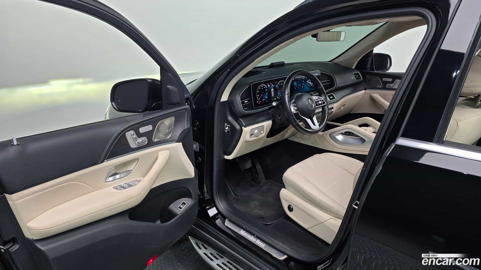GLE-Class Mercedes-Benz 2023.2-OPTION-015