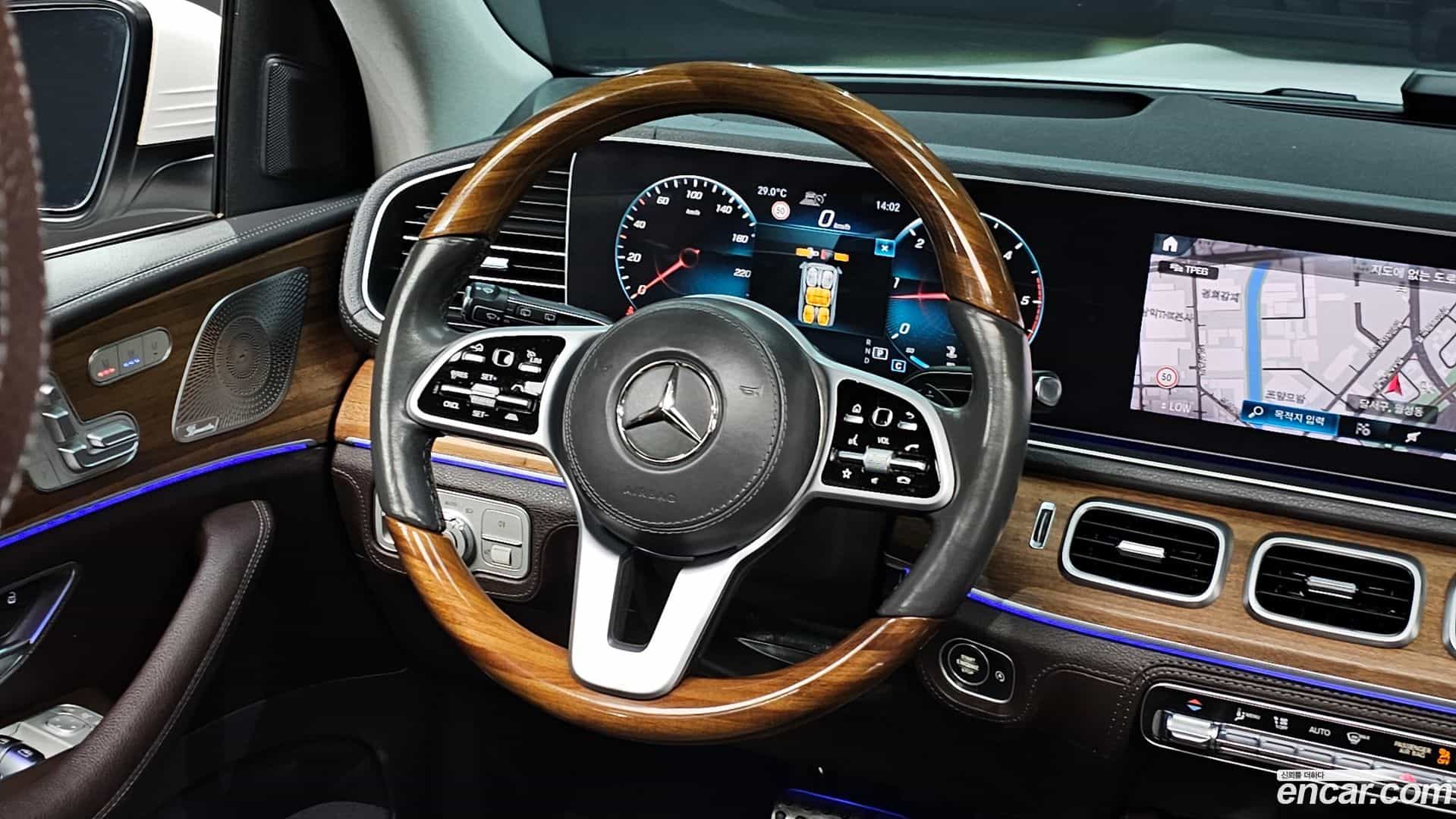 GLS-Class Mercedes-Benz 2020.11-OPTION-017