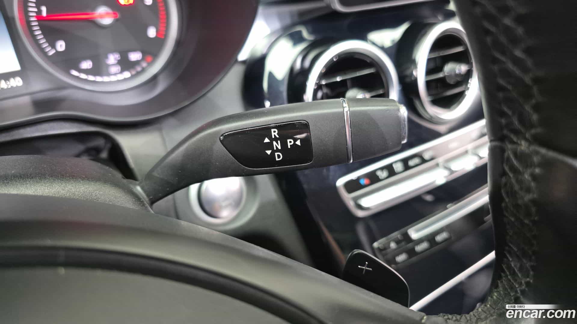 C-Class Mercedes-Benz 2016.8-INNER-009