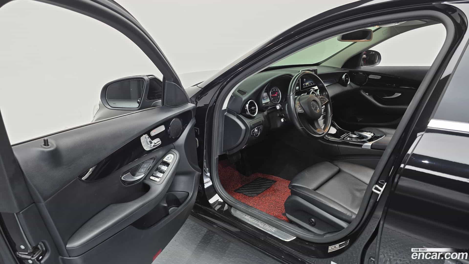 C-Class Mercedes-Benz 2016.8-INNER-010