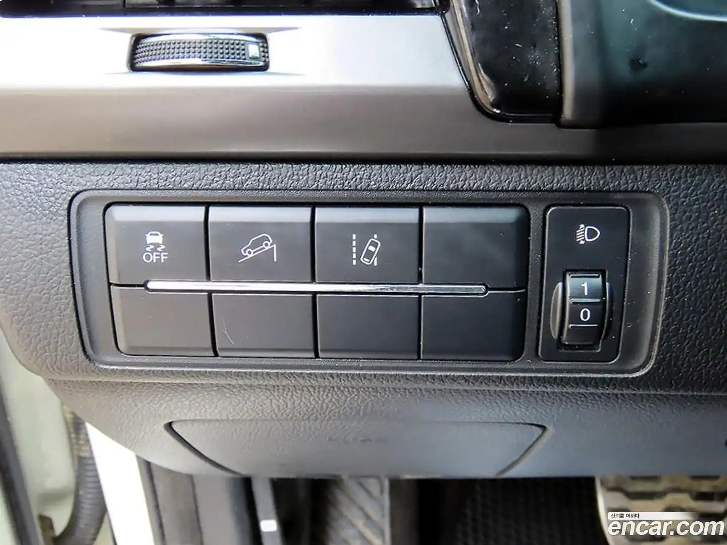 Rexton KG Mobility 2021.8-OPTION-016