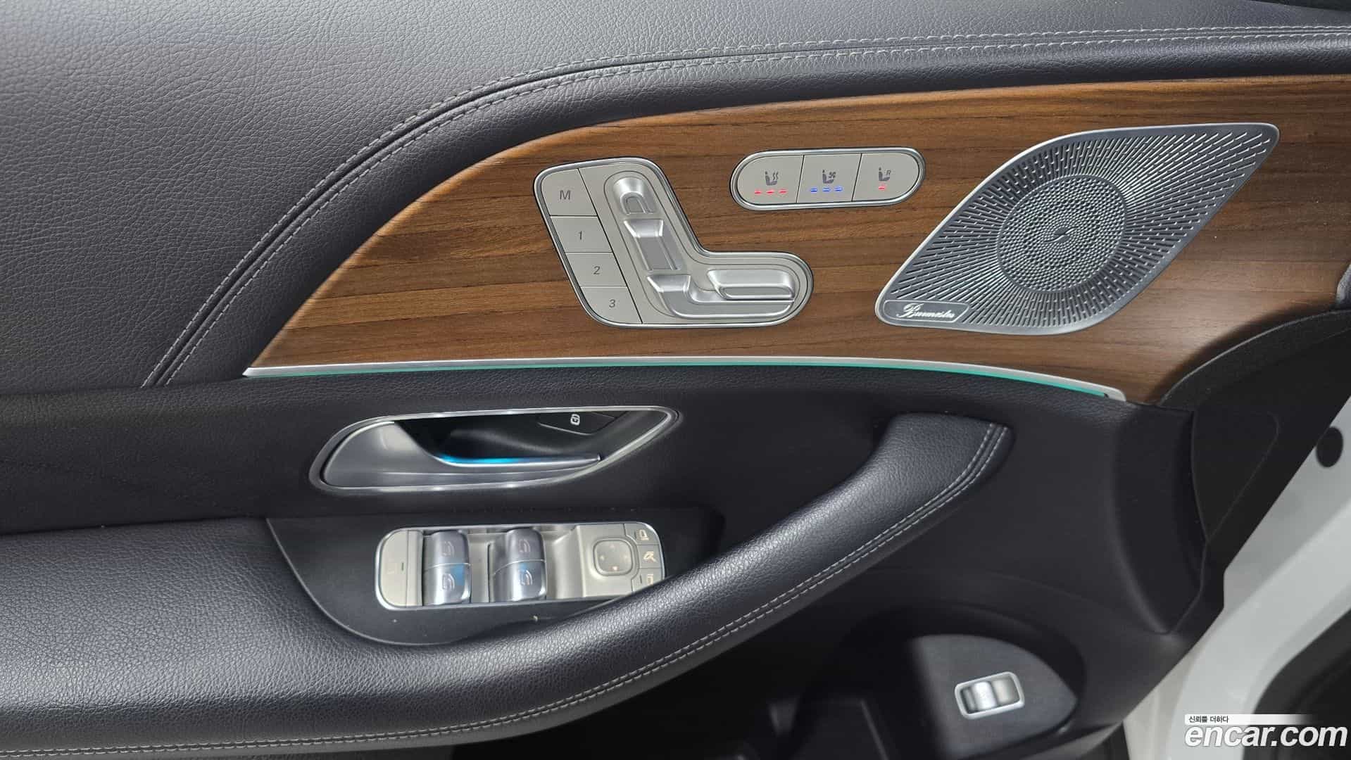 GLE-Class Mercedes-Benz 2019.11-OPTION-024