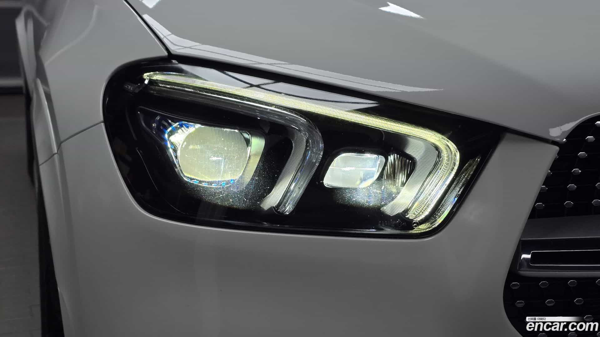 GLE-Class Mercedes-Benz 2019.11-OUTER-032