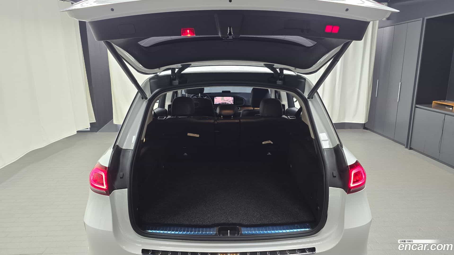GLE-Class Mercedes-Benz 2019.11-OPTION-042
