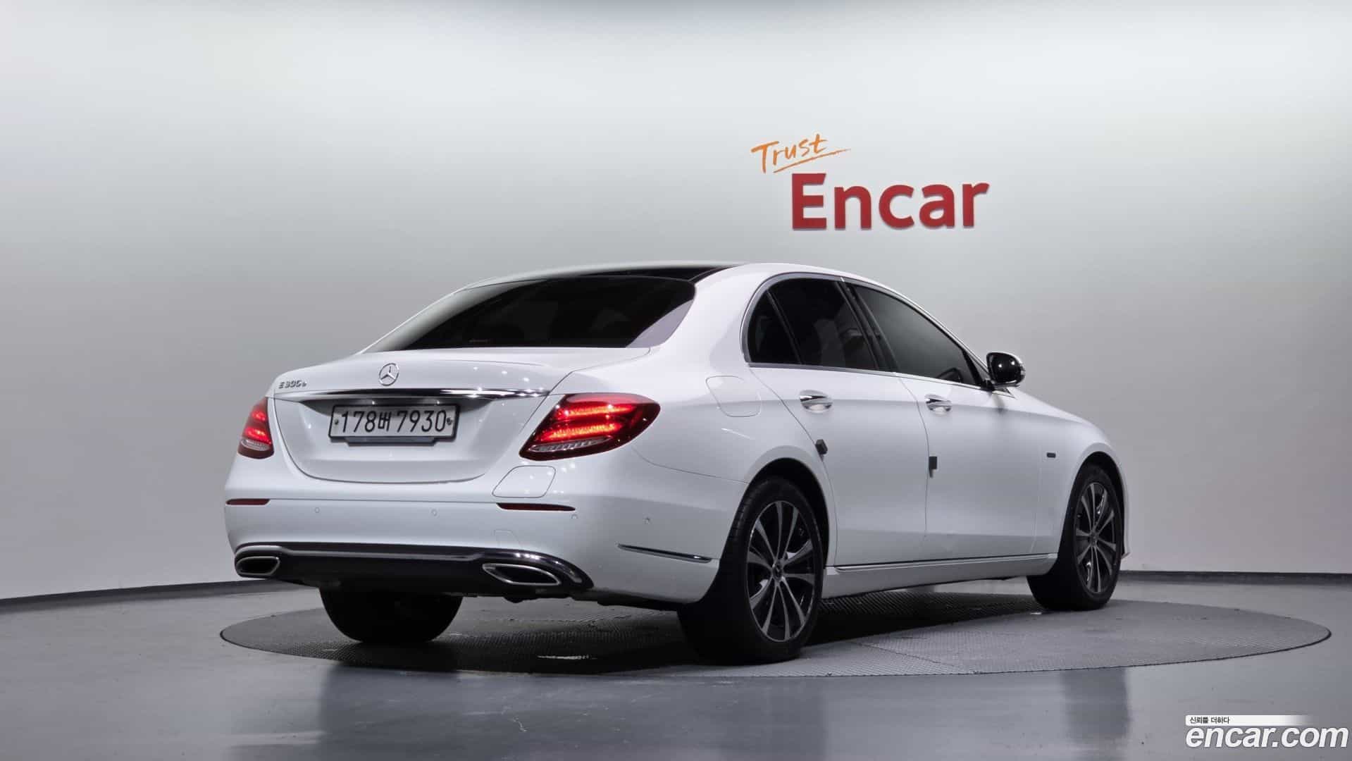 E-Class Mercedes-Benz 2019.11-OUTER-002