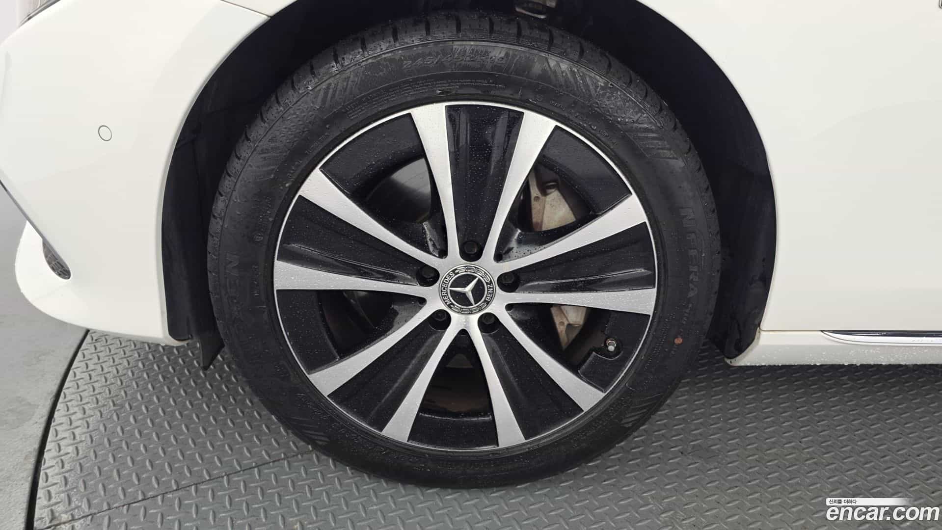 E-Class Mercedes-Benz 2019.11-OUTER-005